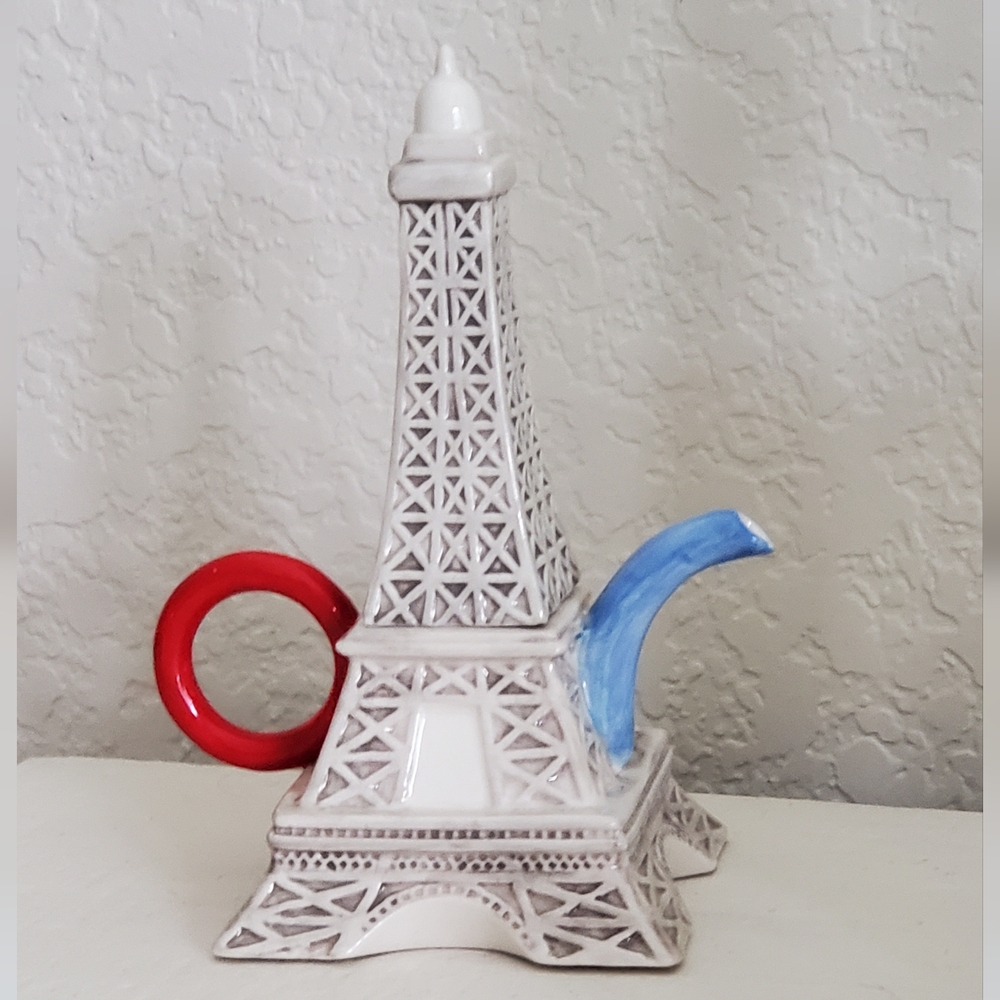 Fitz and Floyd Miniature Ceramic Eiffel Tower Tea Pot, 5.75", Vintage, EUC - Picture 8 of 16